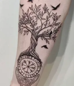 Compass-Tattoo-Design-Ideas-30