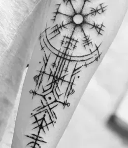Compass-Tattoo-Design-Ideas-57