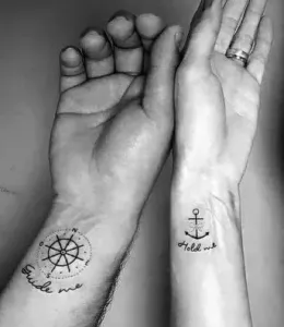 Compass-Tattoo-Design-Ideas-47