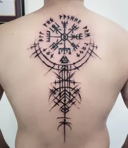 Compass-Tattoo-Design-Ideas-5