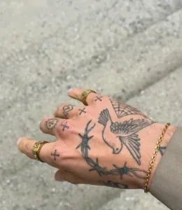 Dove-Tattoo-Design-Ideas-11