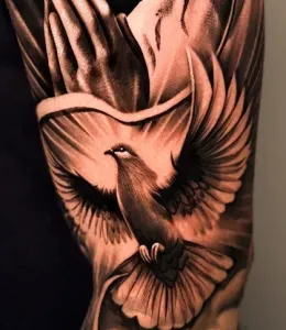 Dove-Tattoo-Design-Ideas-40