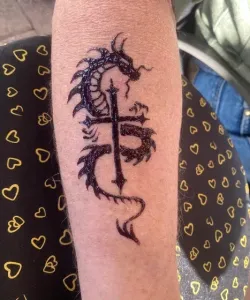 Dragon-Tattoo-Design-Ideas-and-Meanings-31
