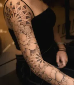 Flower-Tattoo-Design-Ideas-2