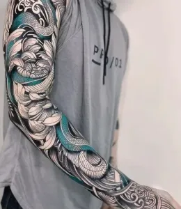Flower-Tattoo-Design-Ideas-29