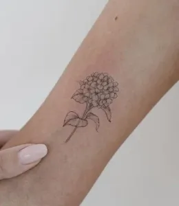 Flower-Tattoo-Design-Ideas-4