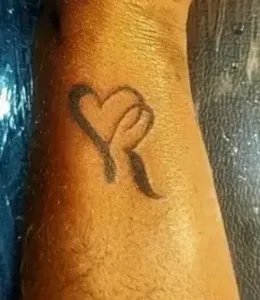Heart-Tattoo-Design-Ideas-15
