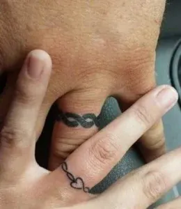 Heart-Tattoo-Design-Ideas-47