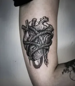Heart-Tattoo-Design-Ideas-6
