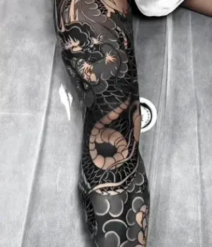 mens-thigh-tattoo-ideas-28