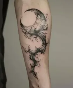 Moon-Tattoo-Design-Ideas-13