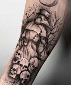 Moon-Tattoo-Design-Ideas-17