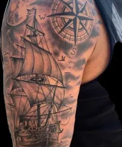 Moon-Tattoo-Design-Ideas-26