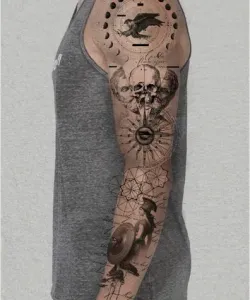 Moon-Tattoo-Design-Ideas-35
