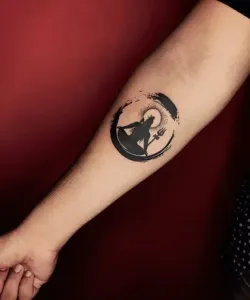 Moon-Tattoo-Design-Ideas-54