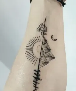 Moon-Tattoo-Design-Ideas-55