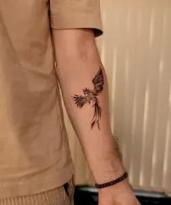 Phoenix-Tattoo-Design-Ideas-Meaningful-and-Inspiring-Designs-for-Every-Style-18