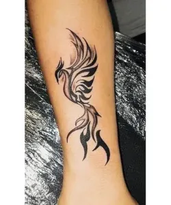 Phoenix-Tattoo-Design-Ideas-Meaningful-and-Inspiring-Designs-for-Every-Style-32