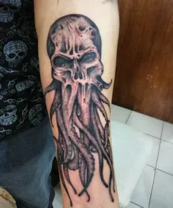 Skull-Tattoo-Design-Ideas-Meaning-Styles-and-Inspiration-17