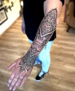 Skull-Tattoo-Design-Ideas-Meaning-Styles-and-Inspiration-44